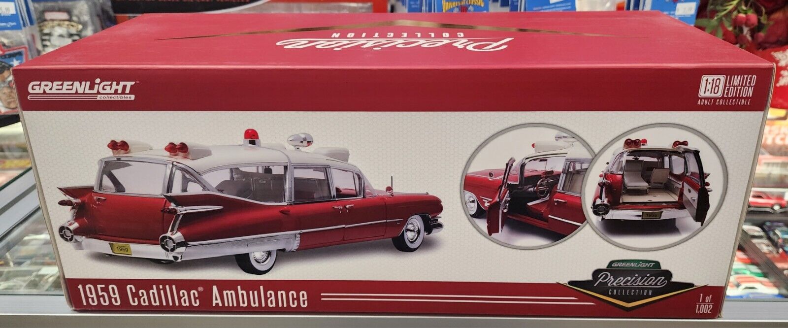 希少 GREENLIGHT 1959 Cadillac Ambulance AUTO WORLD 1959 CADILLAC ELDORADO AMBULANCE RED & WHITE 1/18